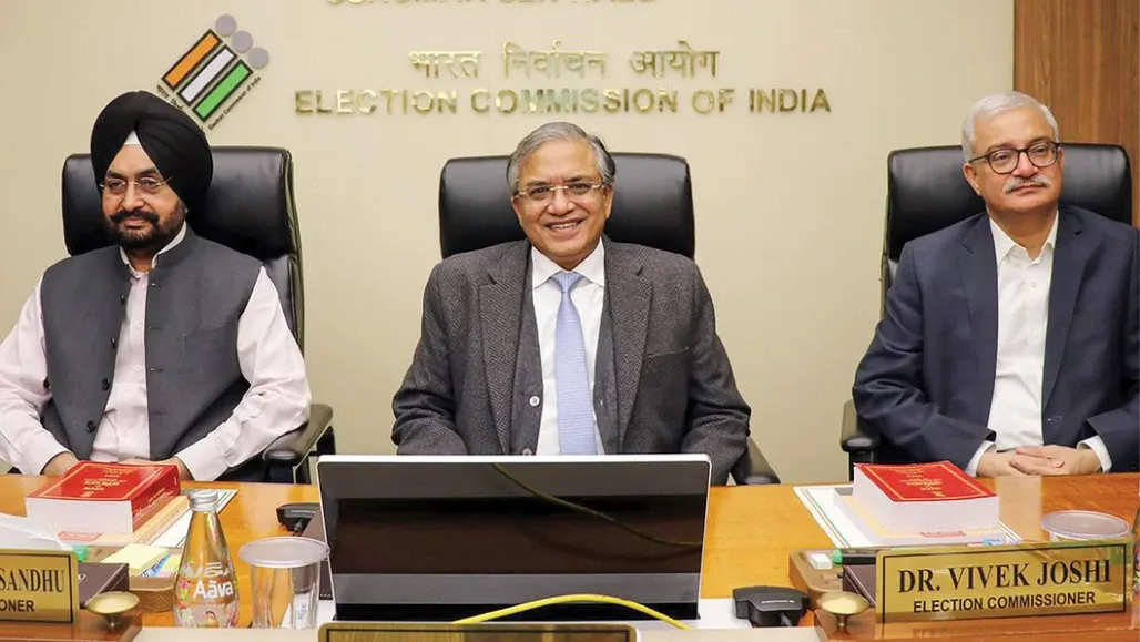 তিন নির্বাচন কমিশনারের বৈঠকের পর SIR নিয়ে বড় ব্যাখ্যা, জ্ঞানেশ কুমারের নেতৃত্বে কমিশনের অবস্থান স্পষ্ট